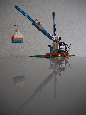 Apitor Robot X : Crane (Full view, Left)