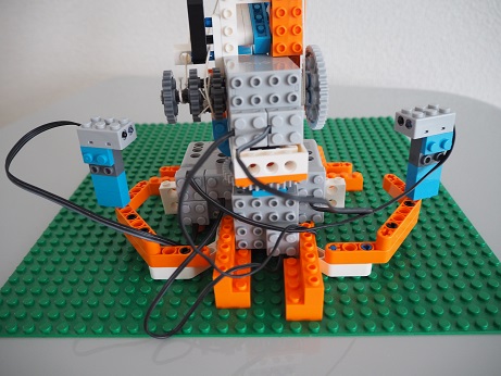 Apitor Robot X : Crane (Full view, Back)